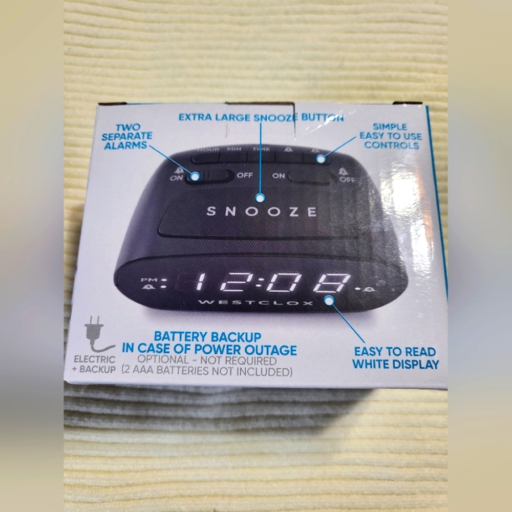 Black Digital Alarm Clock With Snooze
